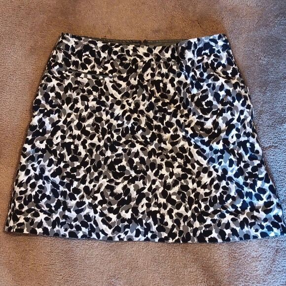 Sport Haley Animal Print Skort. Athleisure. Active. - Picture 1 of 13